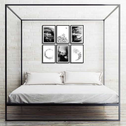 Plakaty czarno białe w zestawie do dekoracji sypialni