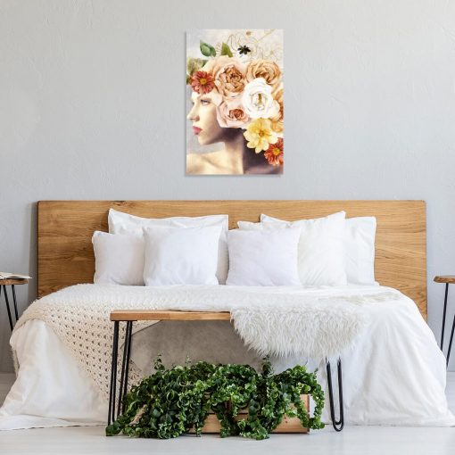 Obraz z piękna kobietą i kwiatami do dekoracji sypialni